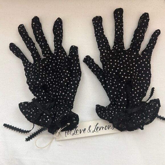 For Love & Lemons Black and white Polka Dot Lace Gloves - Picture 1 of 7